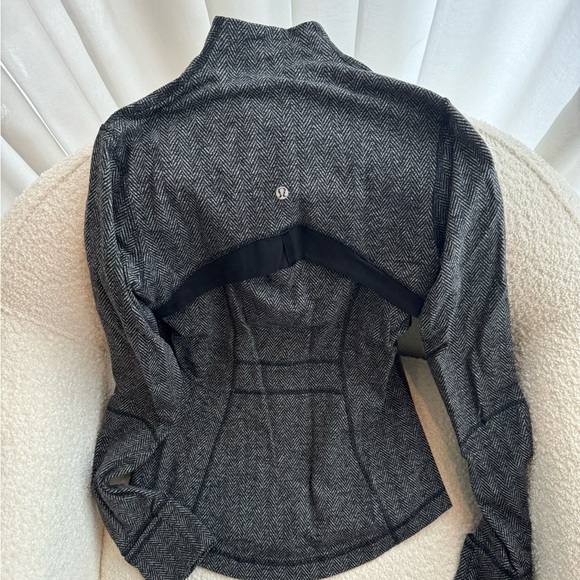 Lululemon Casual Define Jacket Size 6 Herringbone Grey and Black Almost New! - Picture 5 of 6